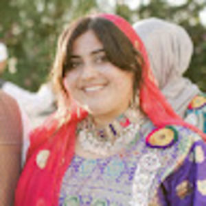 Meet your Posher, Fatima